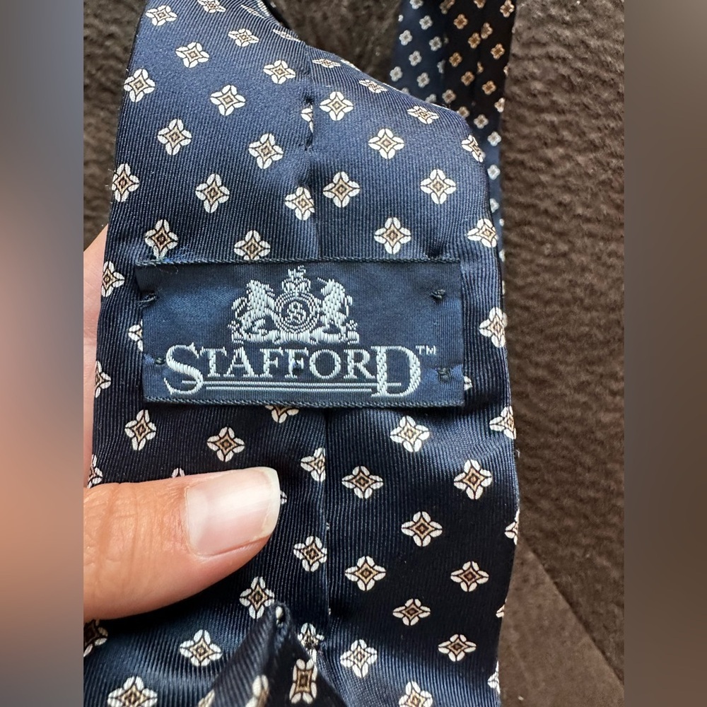 Stafford tie - Picture 2 of 2